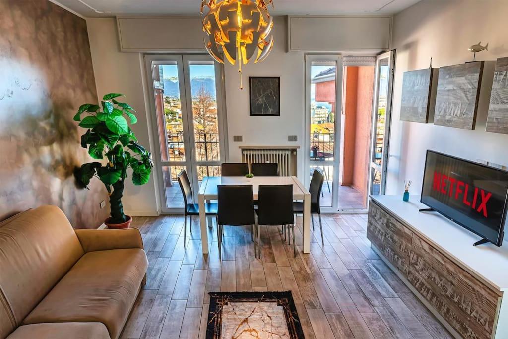 Garda Lake View Apartment Дезенцано-дель-Гарда Екстер'єр фото