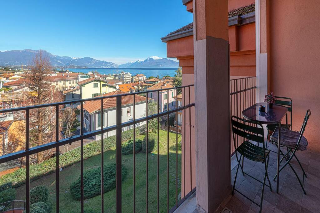 Garda Lake View Apartment Дезенцано-дель-Гарда Екстер'єр фото