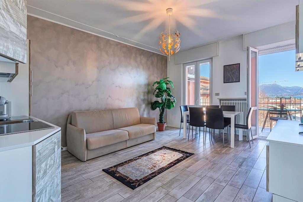 Garda Lake View Apartment Дезенцано-дель-Гарда Екстер'єр фото